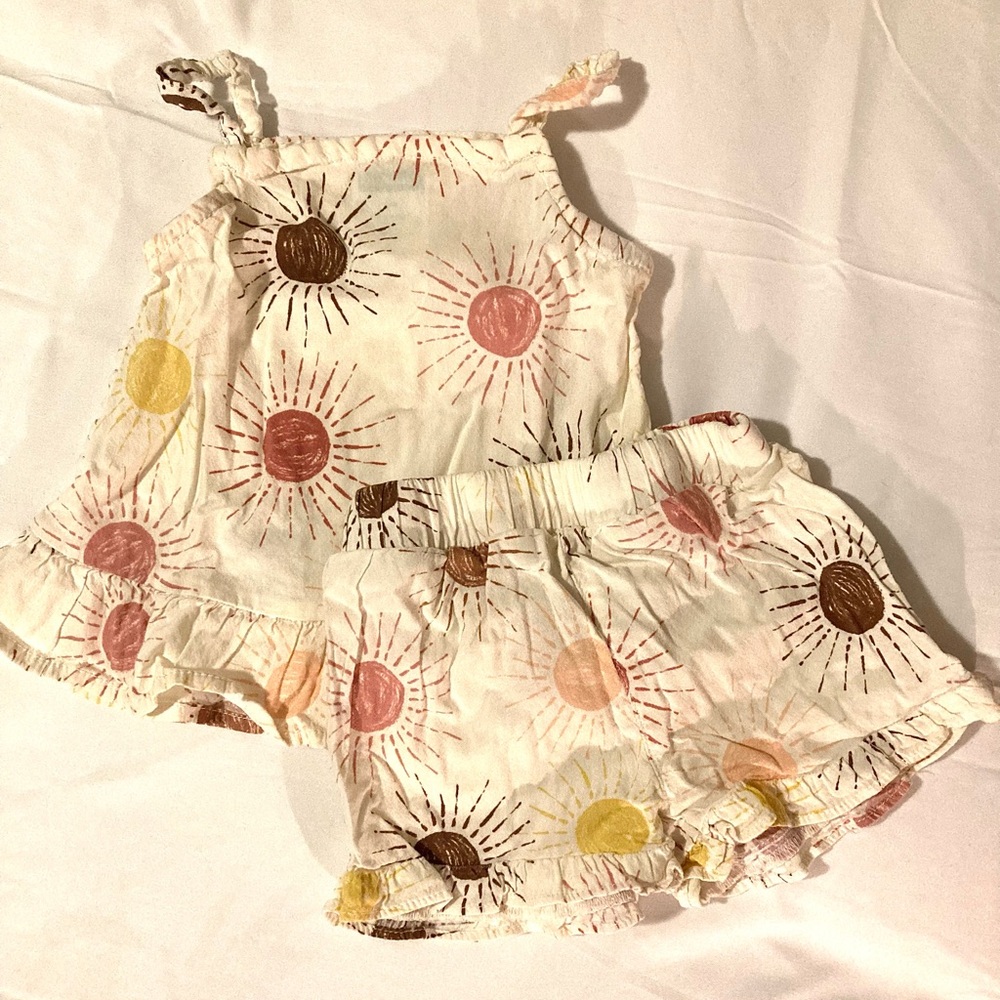 Garanimals Toddler Girl Tank Top and Shorts Set 12-18 months